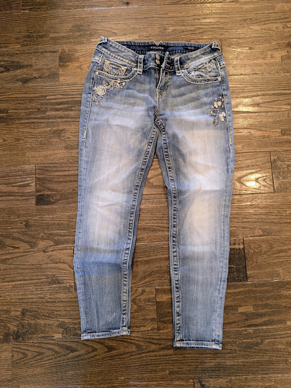 Vigoss Light Wash Embroidered Ankle Jeans